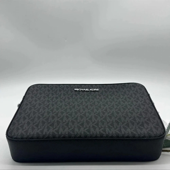 Michael Kors EW Crossbody Bag Black - Picture 5 of 10